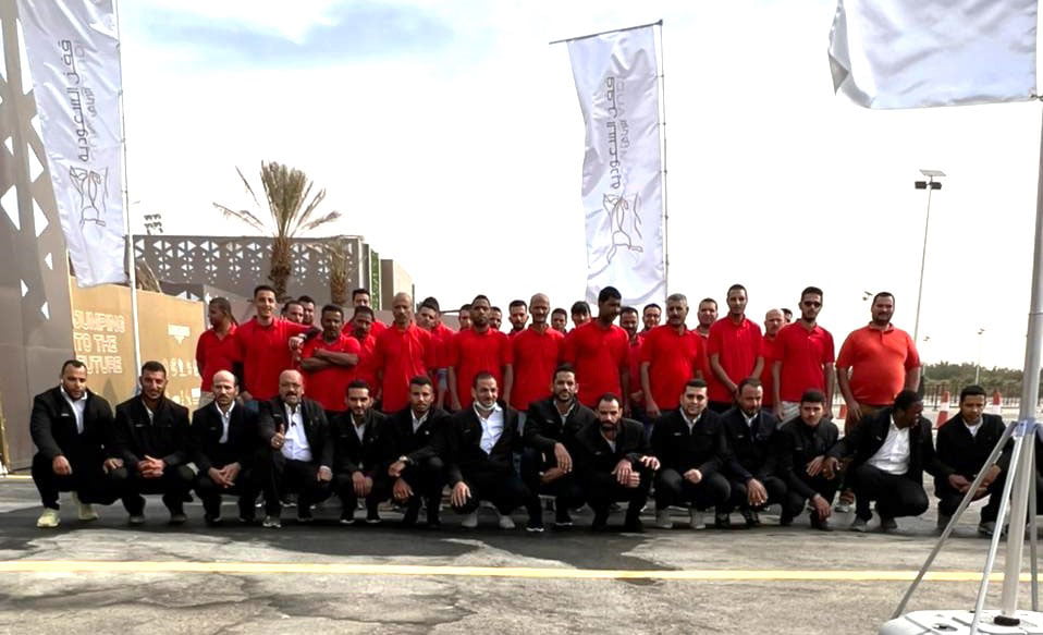 موظفين فريق عمل الوضح للتنظيف والمقاولات موظفين فريق عمل الوضح للتنظيف والمقاولات